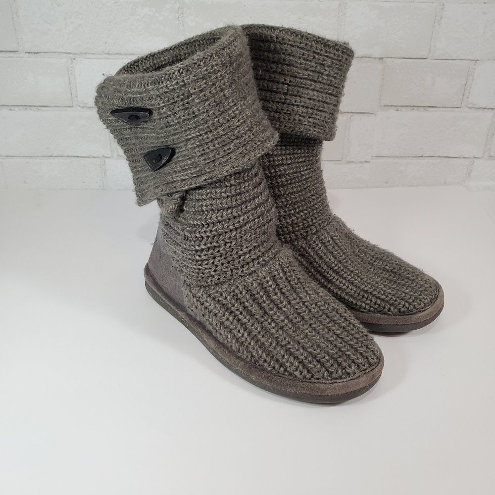 BearPaw gray sweater boots